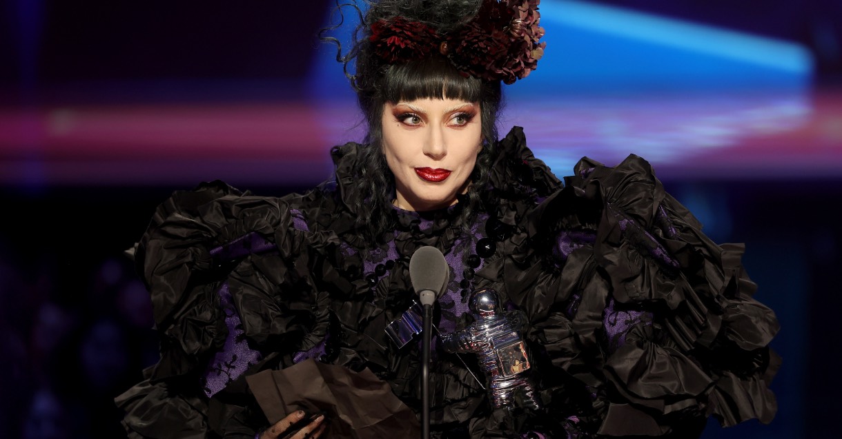 LADY GAGA
