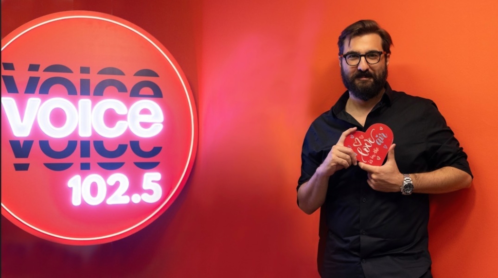 Διονύσης Νοταράκης: Στην επαρχία της δεκαετίας του 1990 το ραδιόφωνο ήταν η σύνδεσή μου με τον κόσμο