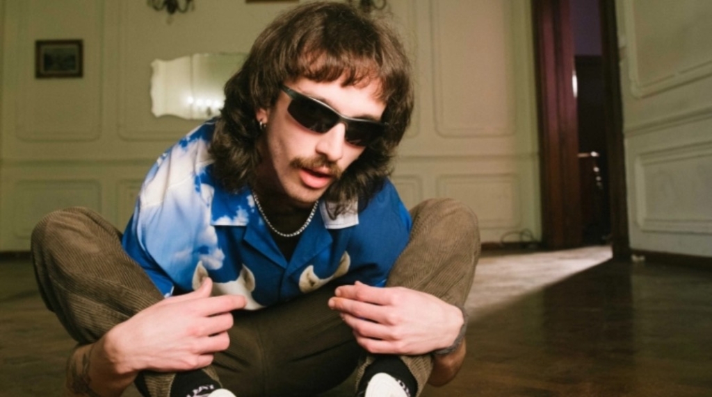 French Fry: Ο νέος rock star της Αθήνας δεν είναι άλλος ένας φασαίος